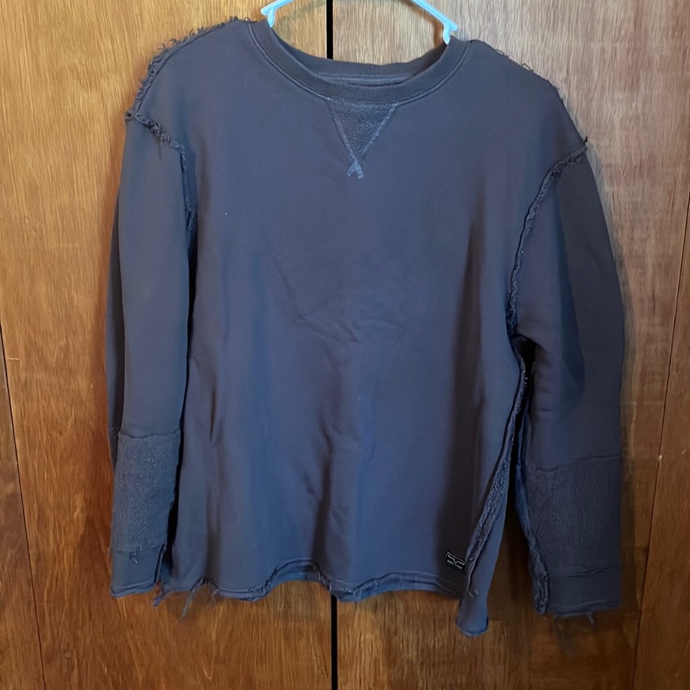 Kimes Ranch Grey Crew Neck Terry Sweater. size medium.